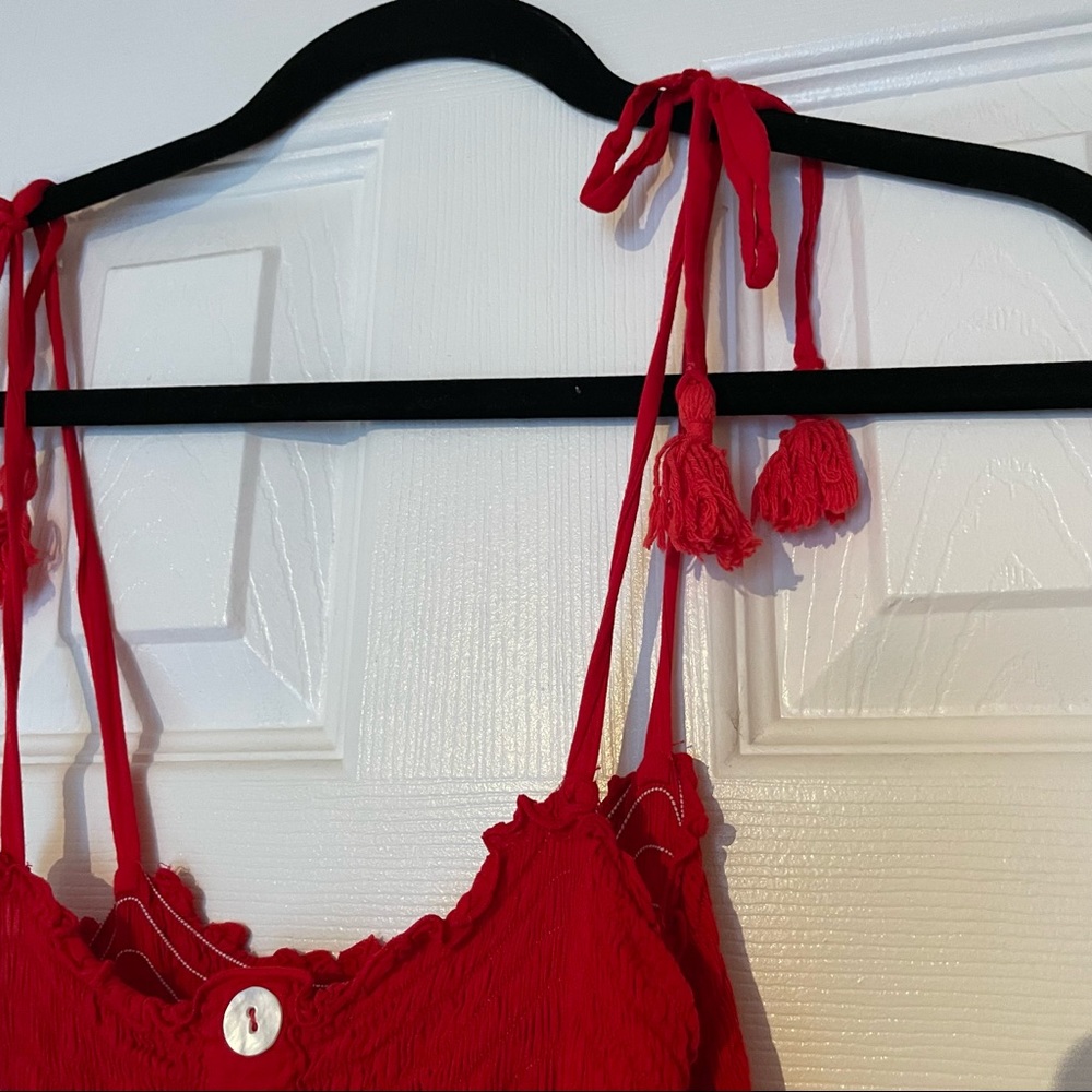 Red dress - Picture 3 of 5